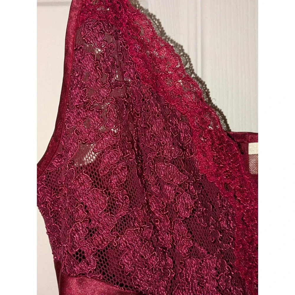 Vintage Victorias Secret Gold Label Satin‎ Lace Maxi Nightgown Wine Red Medium